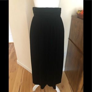GIRL VELVET SKIRT black size 8 formal length